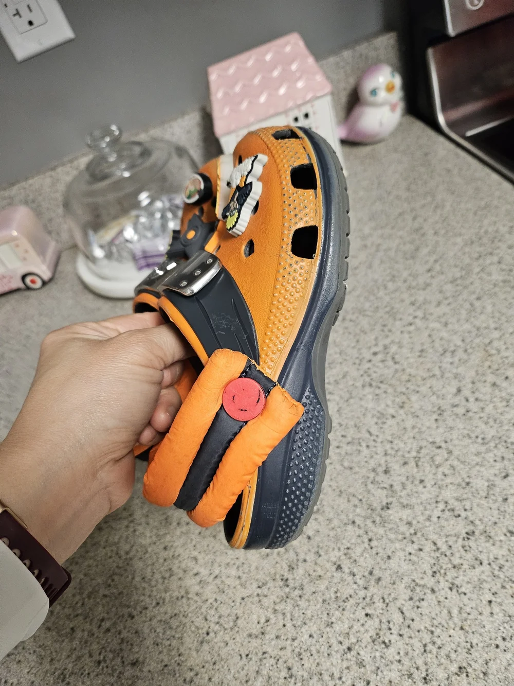Crocs Naruto Shippuden Classic Clogs Kids Size 11C Slip On Sandals